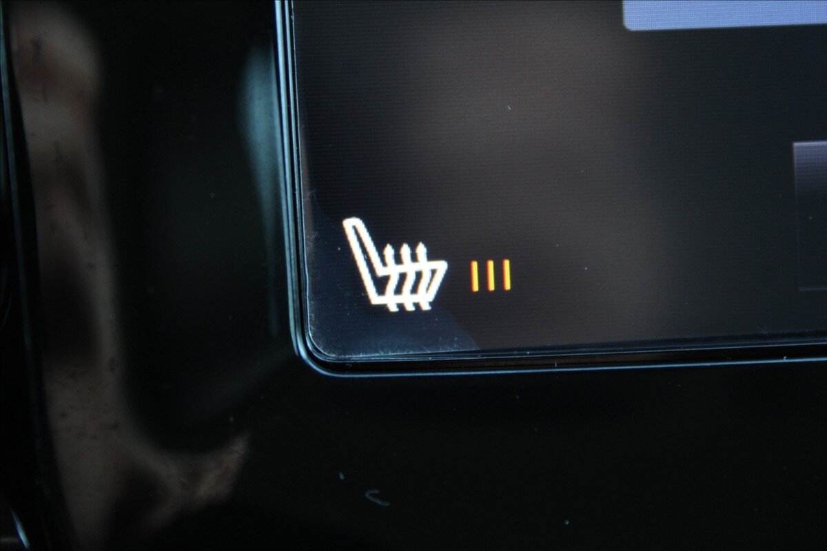 Volvo XC40 SUV / Terénní 2,0 l 140 kw