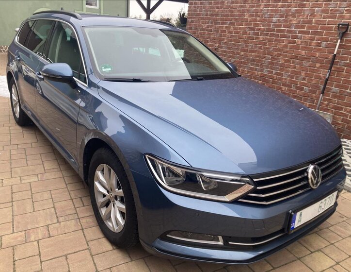 Volkswagen Passat Kombi 1,4 l 110 kw