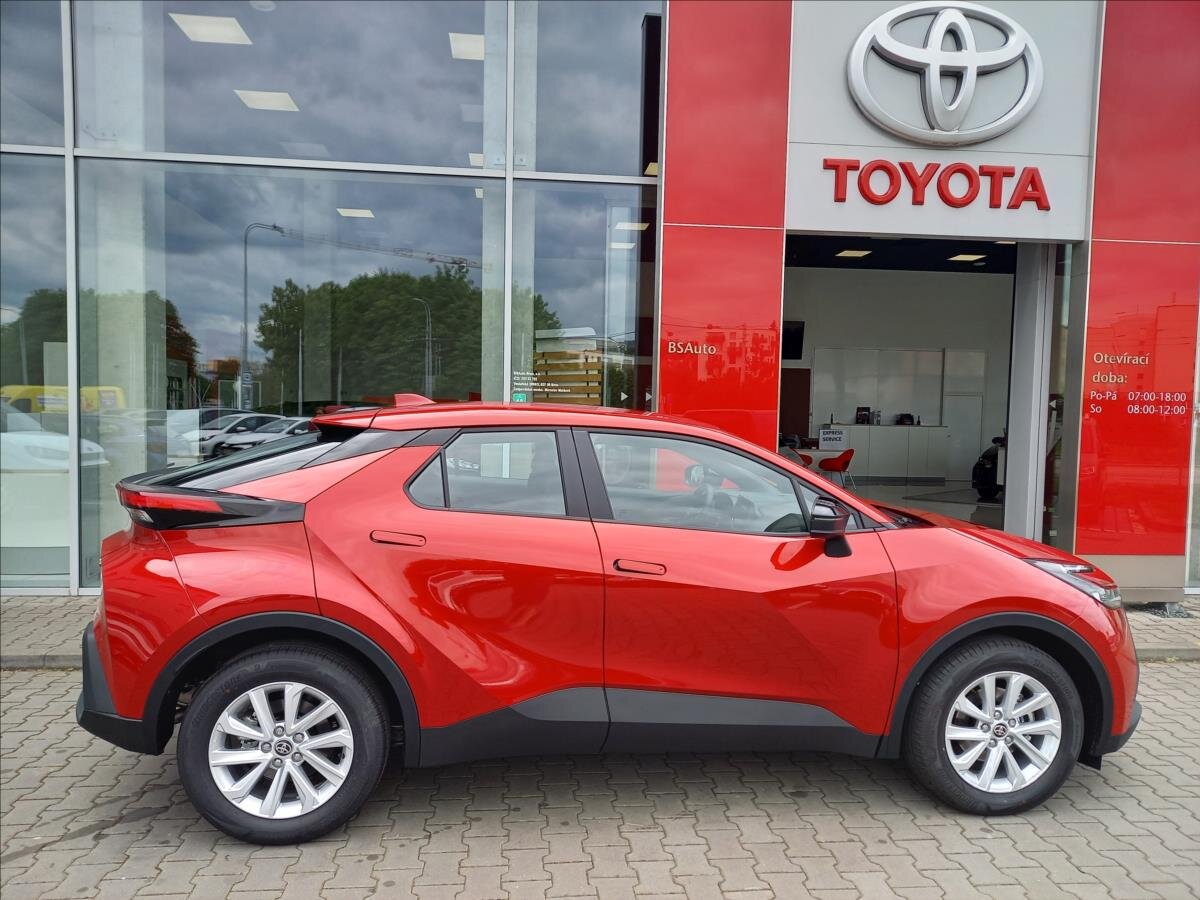 Toyota C-HR Hatchback 1,8 l 103 kw