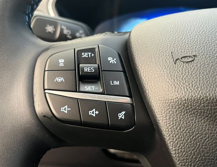 Ford Kuga SUV 2,5 l 140 kw