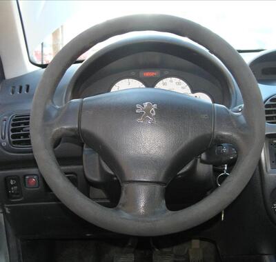 Peugeot 206 12