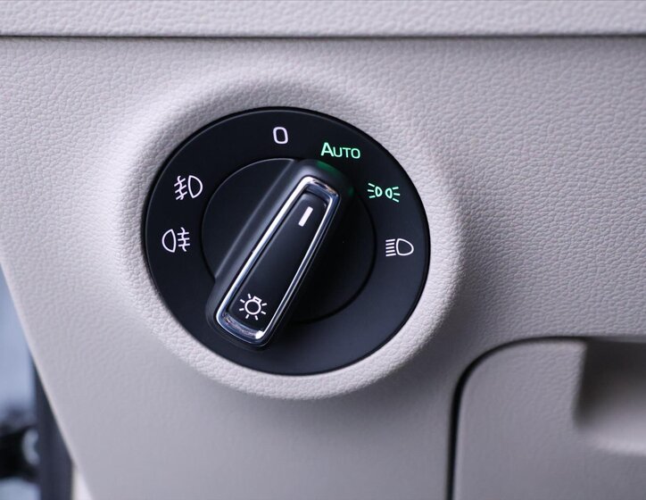 Škoda Karoq SUV 1,5 l 110 kw