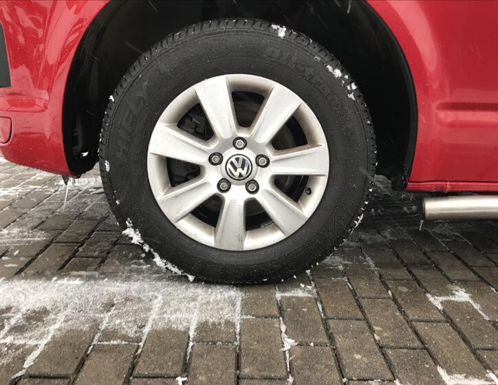 Volkswagen Transporter Kombi 2,0 l 62 kw