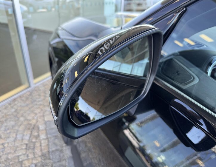 Mercedes-Benz GLC SUV / Terénní 2,0 l 245 kw