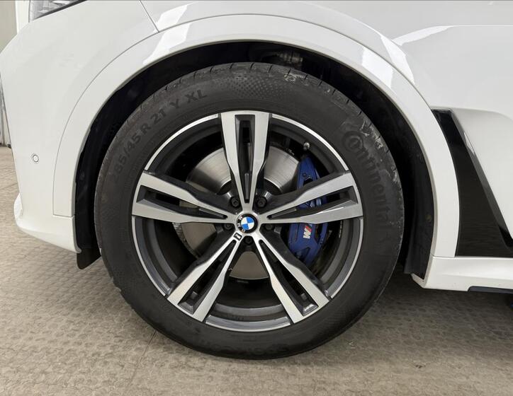 BMW X7 45