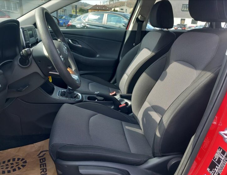 Hyundai i30 Kombi 998,0 88 kw