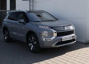 Mitsubishi Outlander SUV 2,4 l 225 kw
