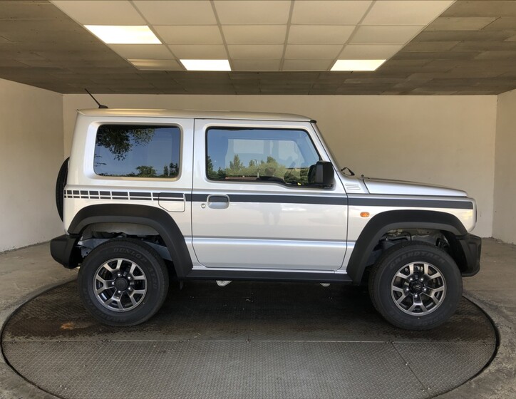 Suzuki Jimny 8