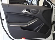 Mercedes-Benz GLA SUV / Terénní 2,0 l 155 kw