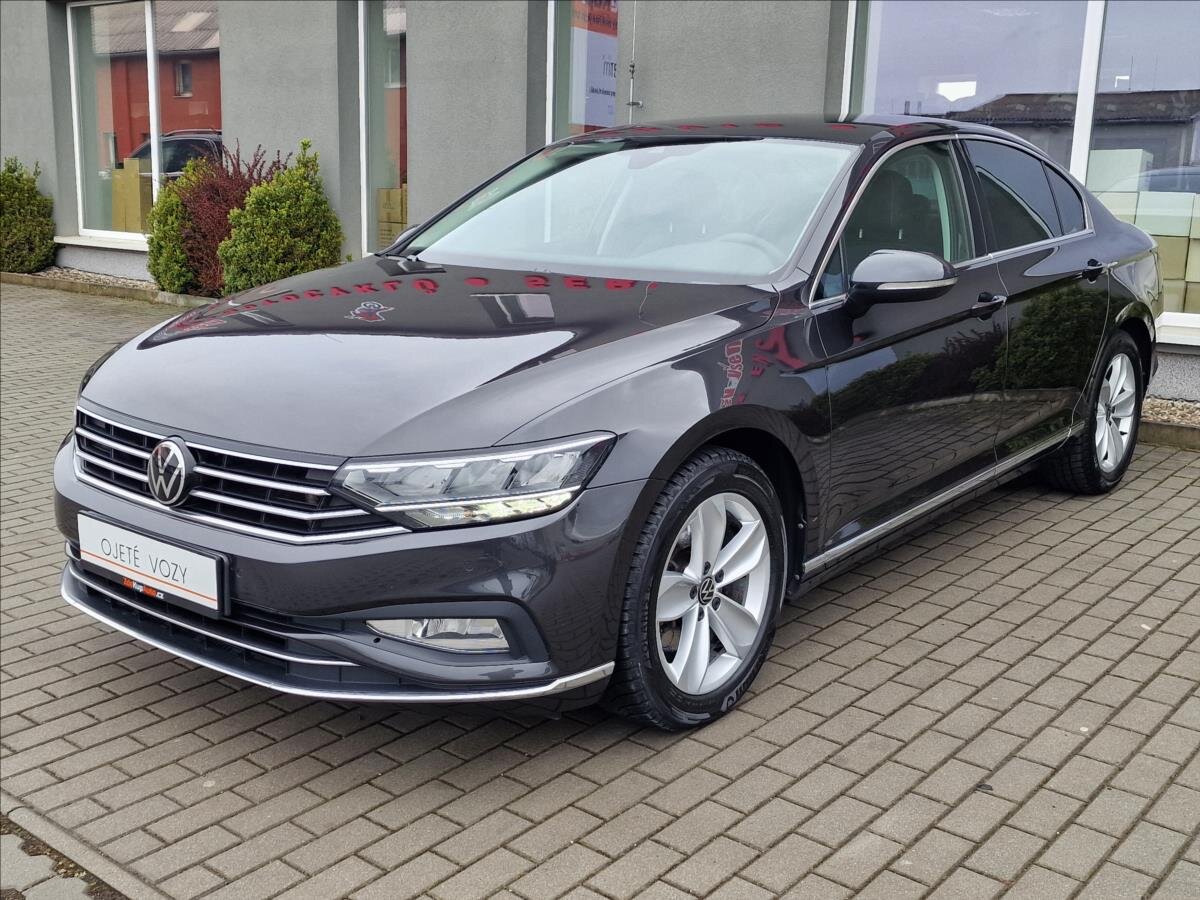 Volkswagen Passat Sedan / Limuzína 2,0 l 147 kw