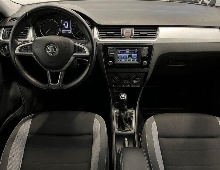 Škoda Rapid Liftback 1,2 l 66 kw