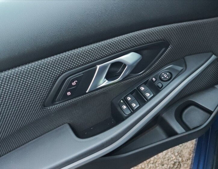 BMW Řada 3 Sedan 2,0 l 140 kw