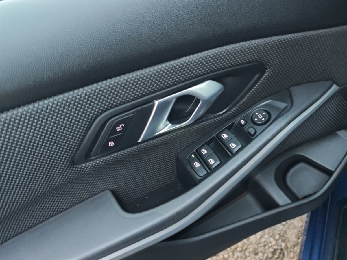 BMW Řada 3 Sedan 2,0 l 140 kw