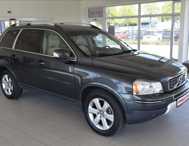 Volvo XC90 SUV / Terénní 2,4 l 136 kw
