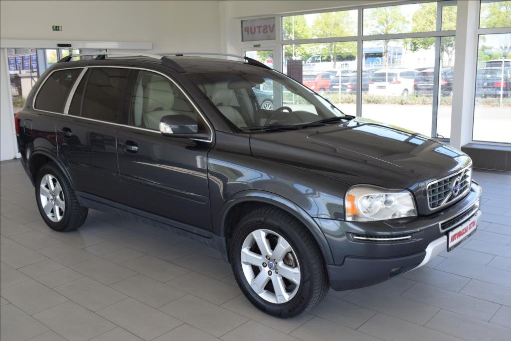 Volvo XC90 SUV / Terénní 2,4 l 136 kw