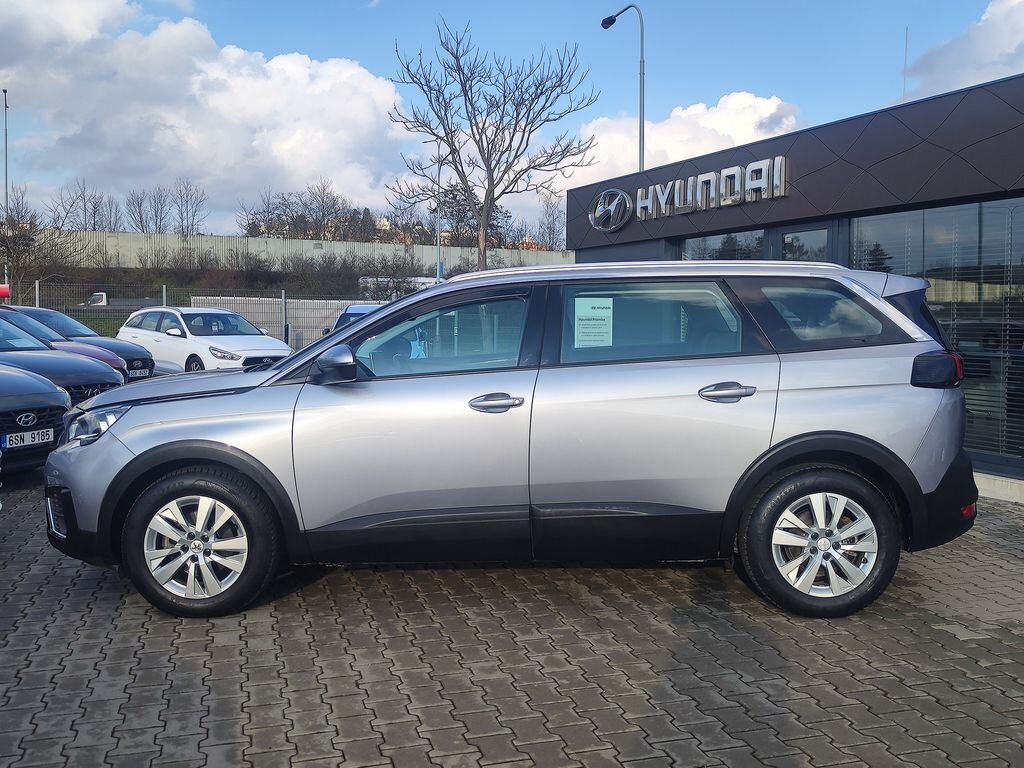 Peugeot 5008 SUV / Terénní 1,2 l 96 kw