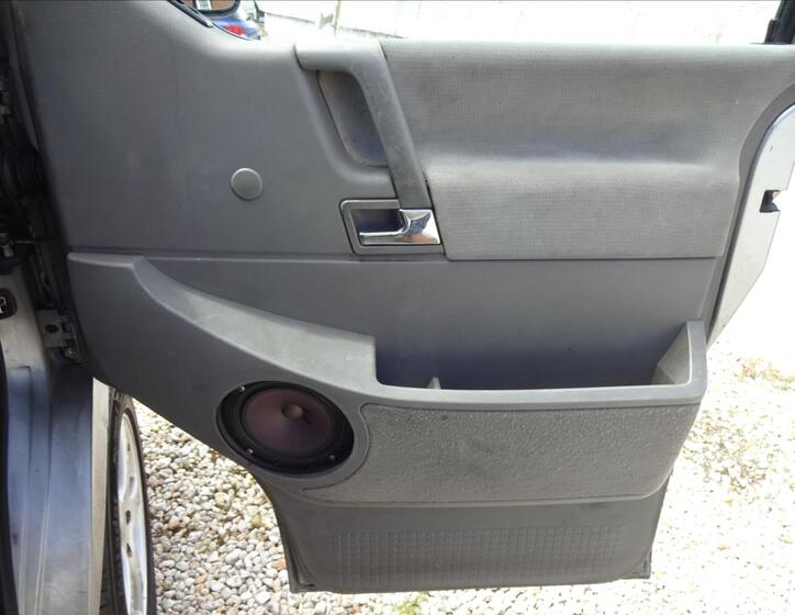 Volkswagen Caravelle 45