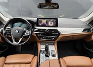 BMW Řada 5 Kombi 3,0 l 210 kw