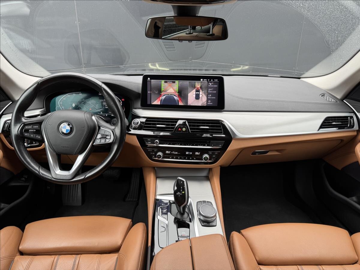 BMW Řada 5 Kombi 3,0 l 210 kw