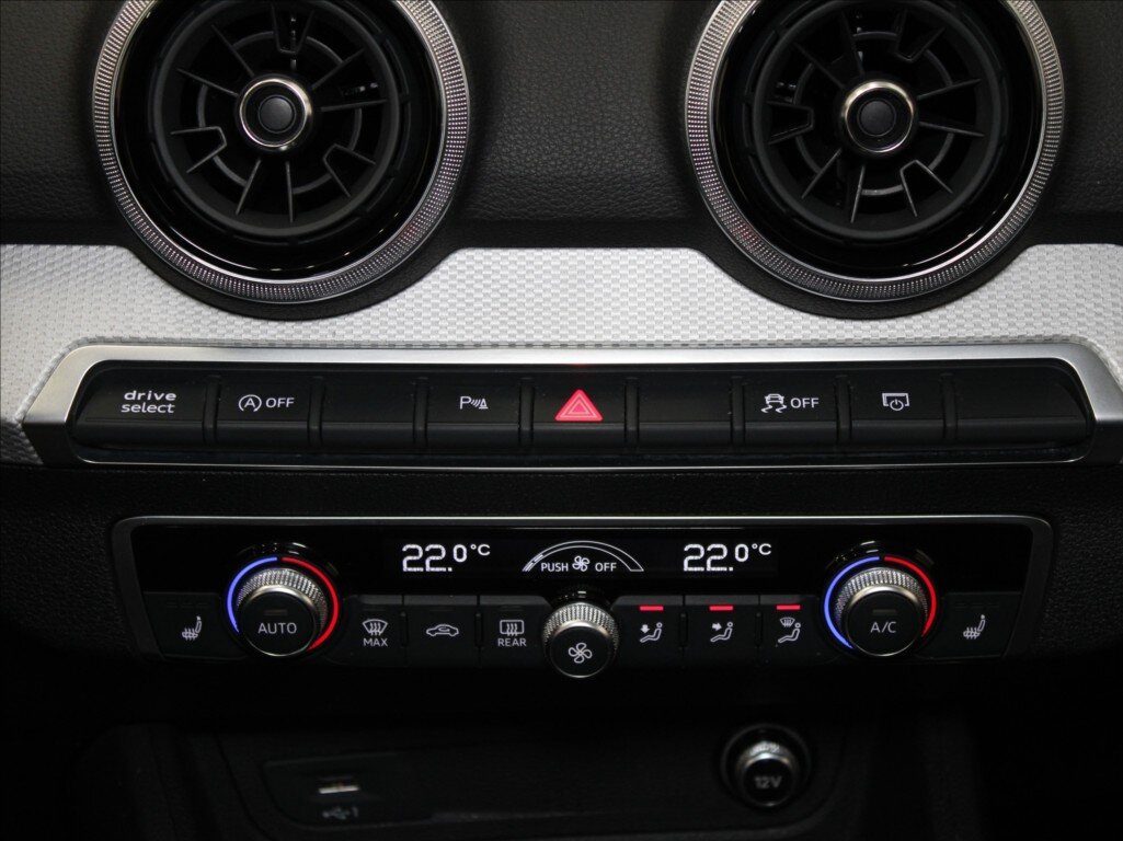 Audi Q2 SUV / Terénní 2,0 l 110 kw