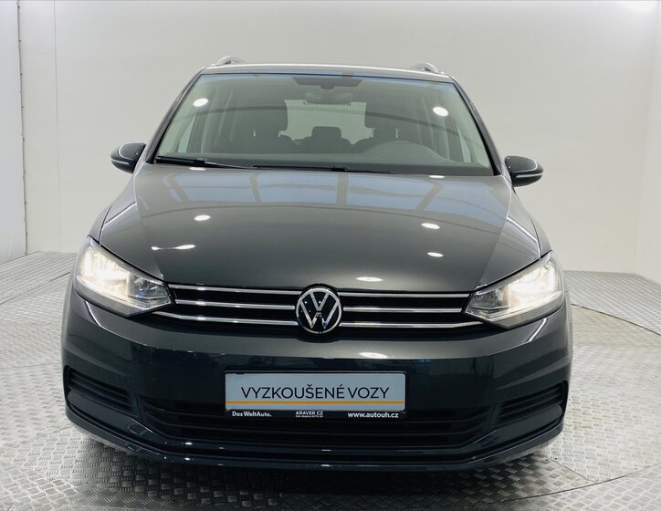 Volkswagen Touran 4