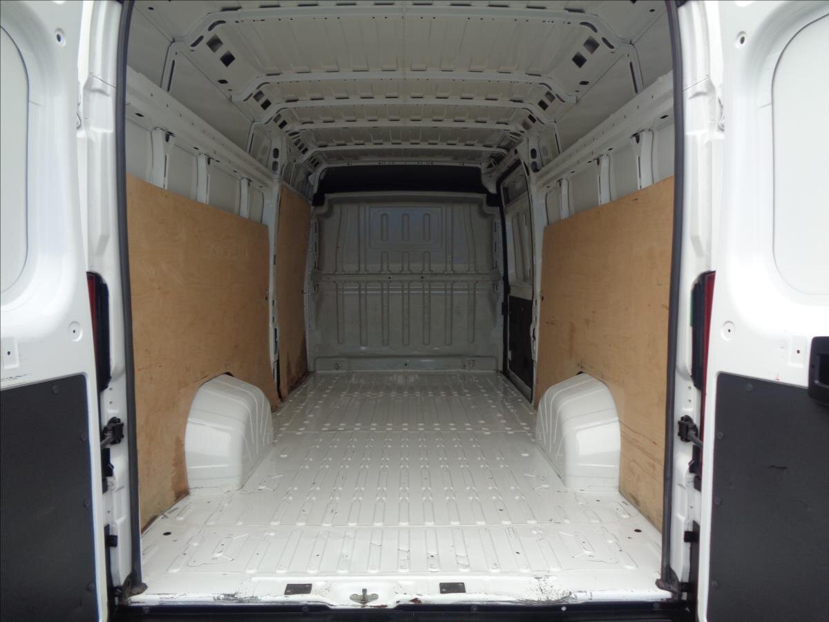 Peugeot Boxer Ostatní 2,2 l 121 kw