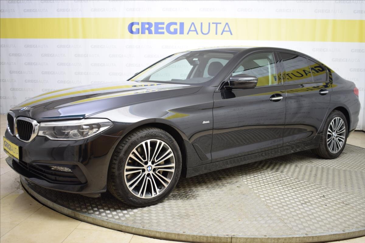 BMW Řada 5 Sedan / Limuzína 3,0 l 195 kw