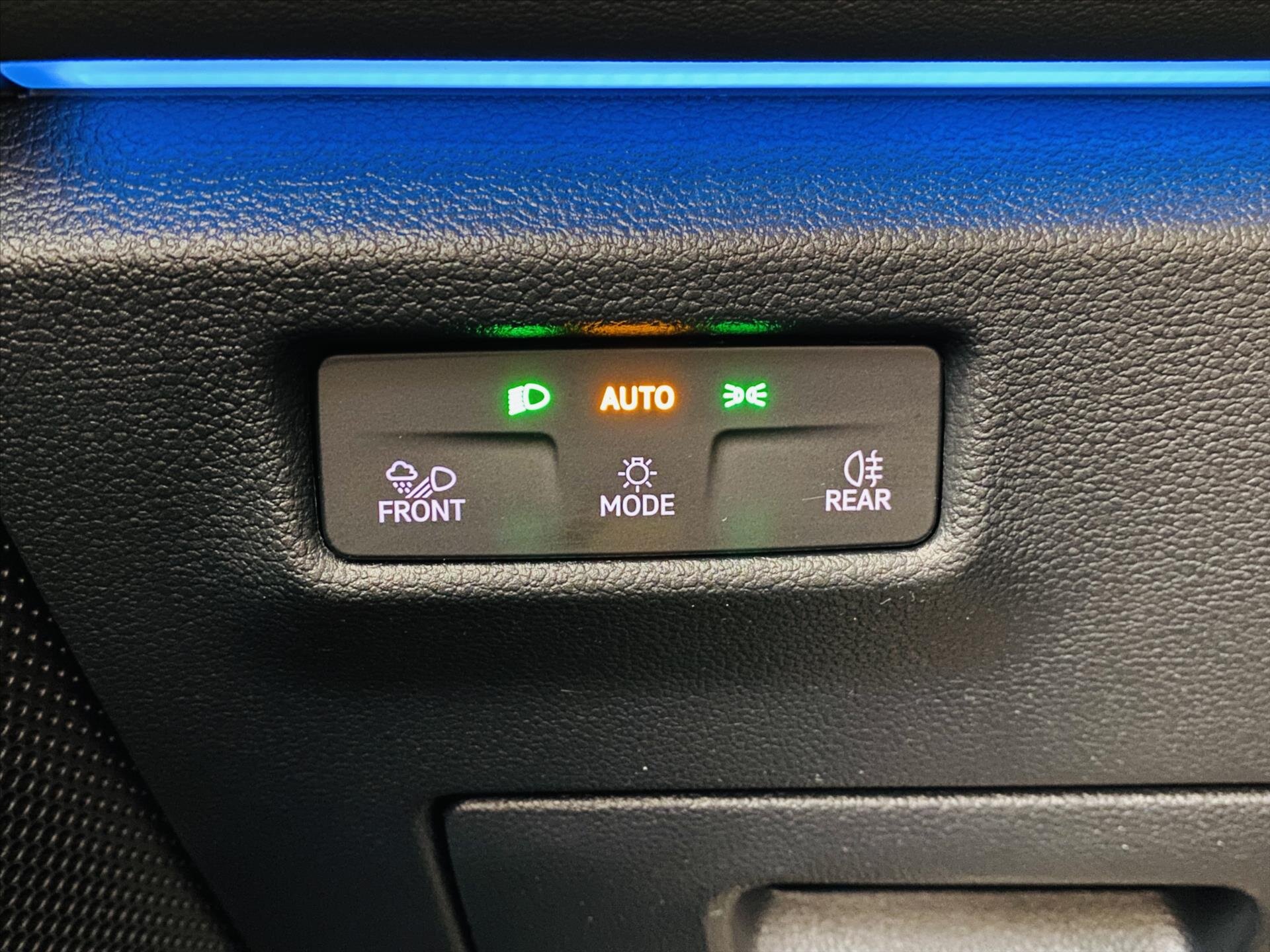 Volkswagen Tiguan SUV / Terénní 1,5 l 110 kw