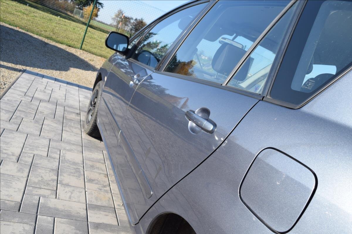 Toyota Corolla Verso Kombi 1,6 l 81 kw