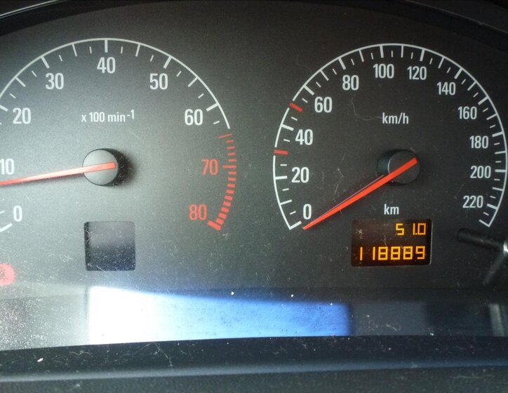 Opel Vectra Sedan / Limuzína 1,8 l 90 kw