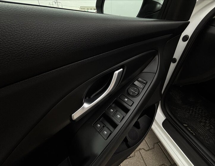 Hyundai i30 Kombi 1,6 l 85 kw