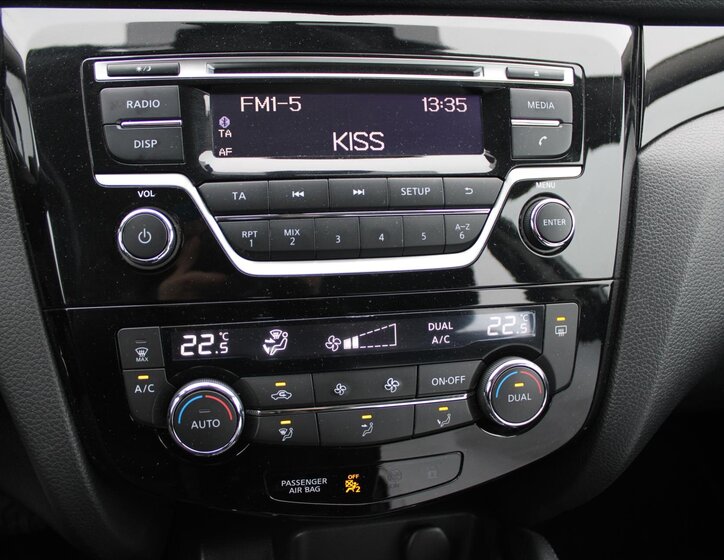 Nissan Qashqai SUV / Terénní 1,2 l 85 kw