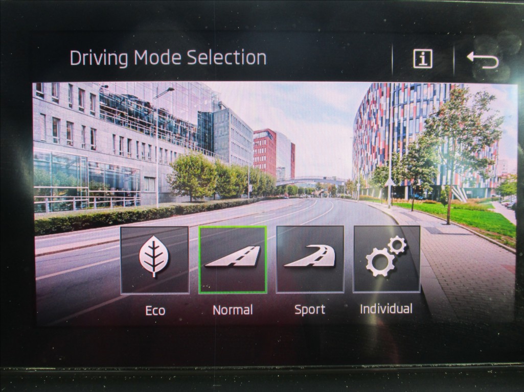 Škoda Scala Hatchback 999,0 81 kw