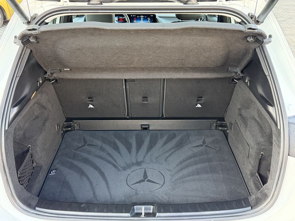 Mercedes-Benz GLA SUV / Terénní 2,0 l 140 kw