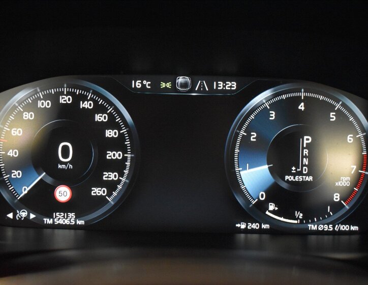 Volvo S90 Sedan / Limuzína 2,0 l 228 kw