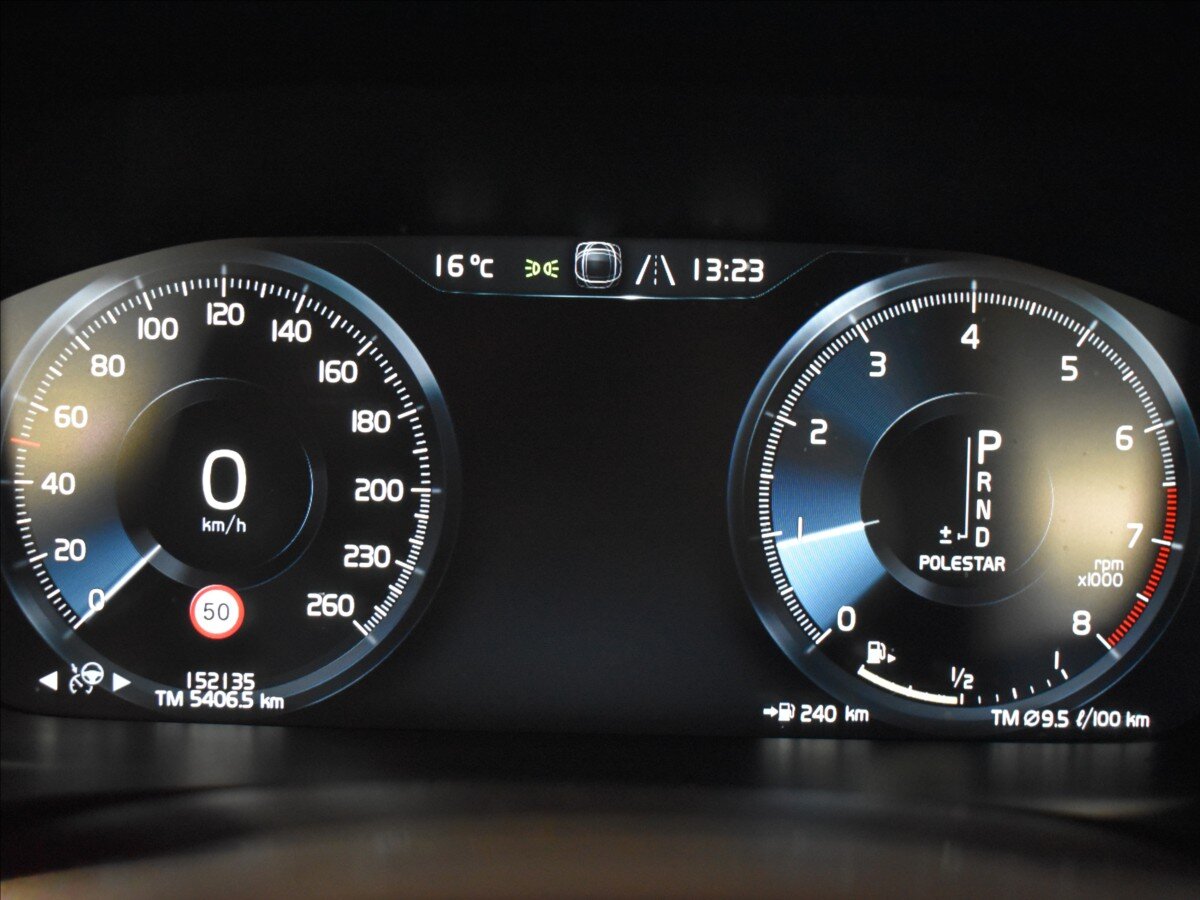 Volvo S90 Sedan / Limuzína 2,0 l 228 kw