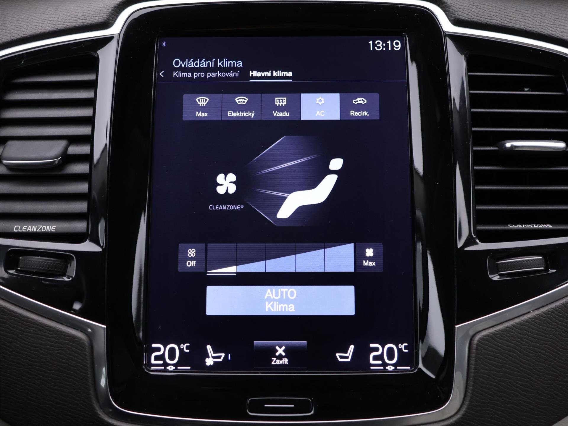 Volvo XC90 SUV / Terénní 2,0 l 165 kw