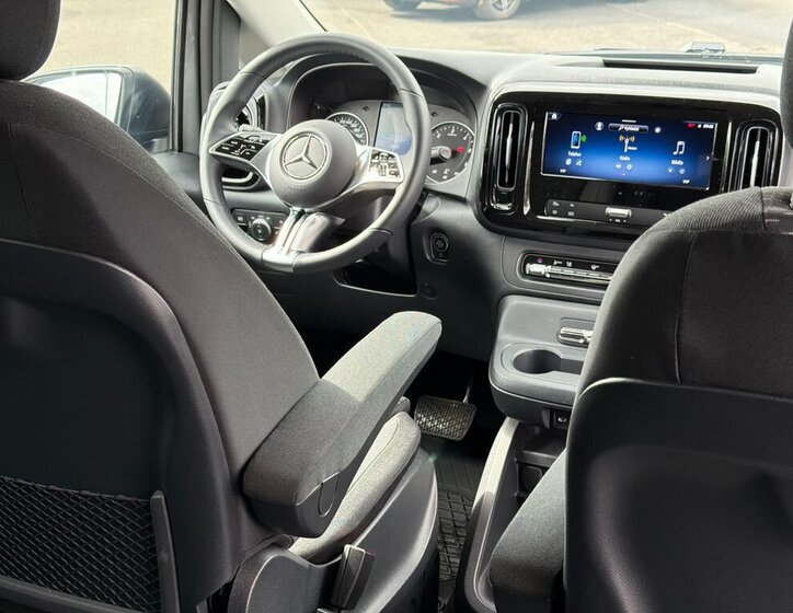 Mercedes-Benz Vito Skříň 2,0 l 140 kw