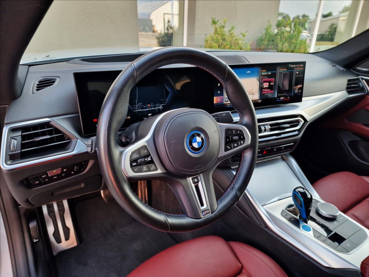 BMW i4 Sedan / Limuzína 0,0 400 kw