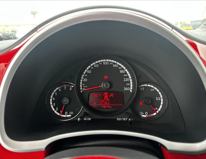 Volkswagen Beetle Hatchback 1,2 l 77 kw