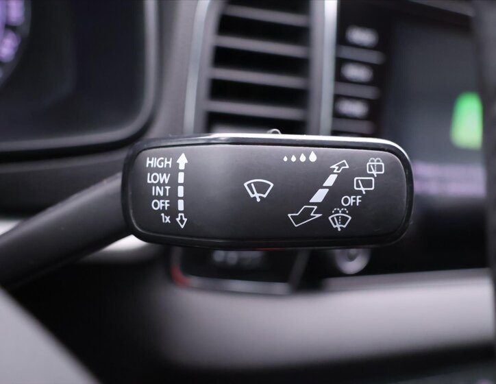 Škoda Karoq SUV / Terénní 1,5 l 110 kw