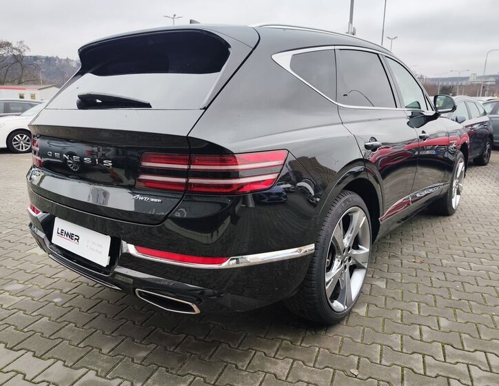 Ostatní Ostatní SUV 3,5 l 279 kw