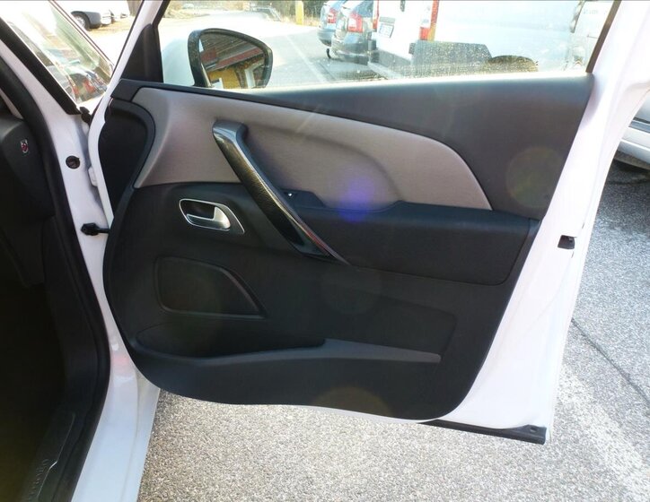 Citroën Grand C4 Picasso Kombi 2,0 l 110 kw