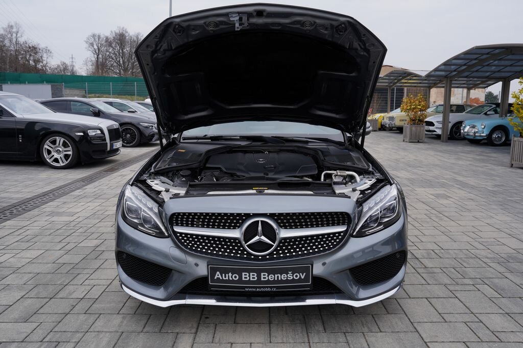 Mercedes-Benz Třídy C Kupé 2,1 l 150 kw