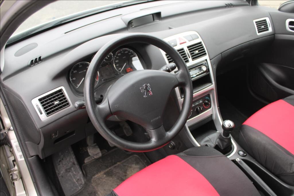 Peugeot 307 Hatchback 1,6 l 66 kw