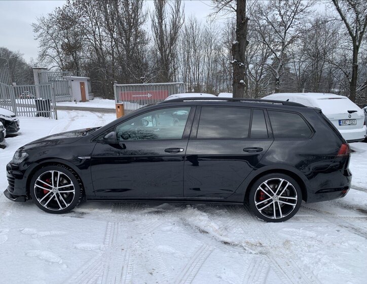 Volkswagen Golf Kombi 2,0 l 135 kw