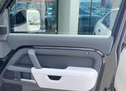 Land Rover Defender SUV 5,0 l 313 kw