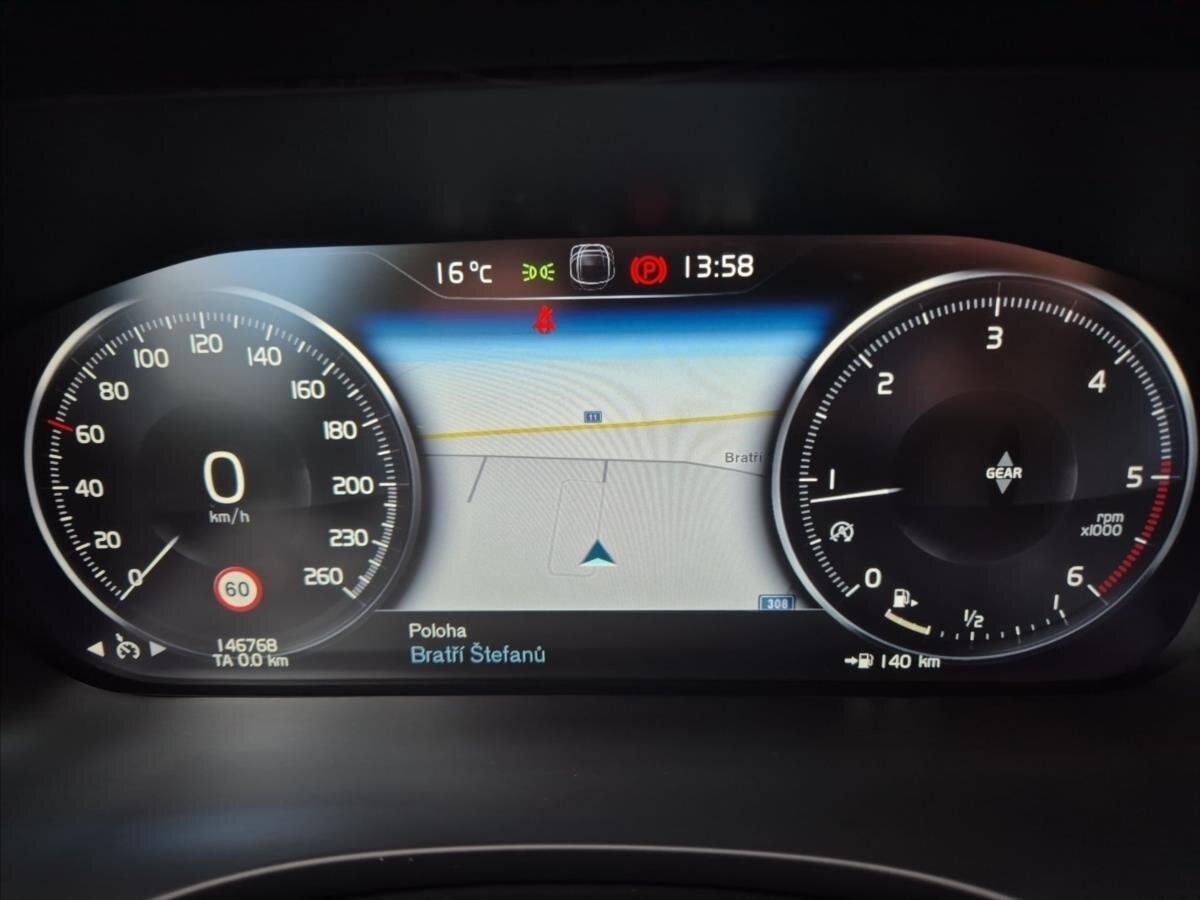 Volvo XC60 SUV / Terénní 2,0 l 110 kw