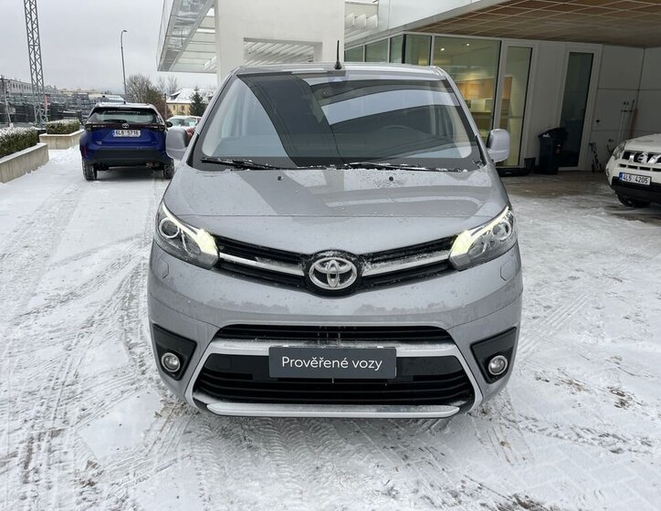 Toyota ProAce Verso 9