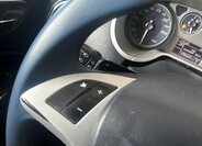 Lancia Delta Hatchback 1,6 l 88 kw